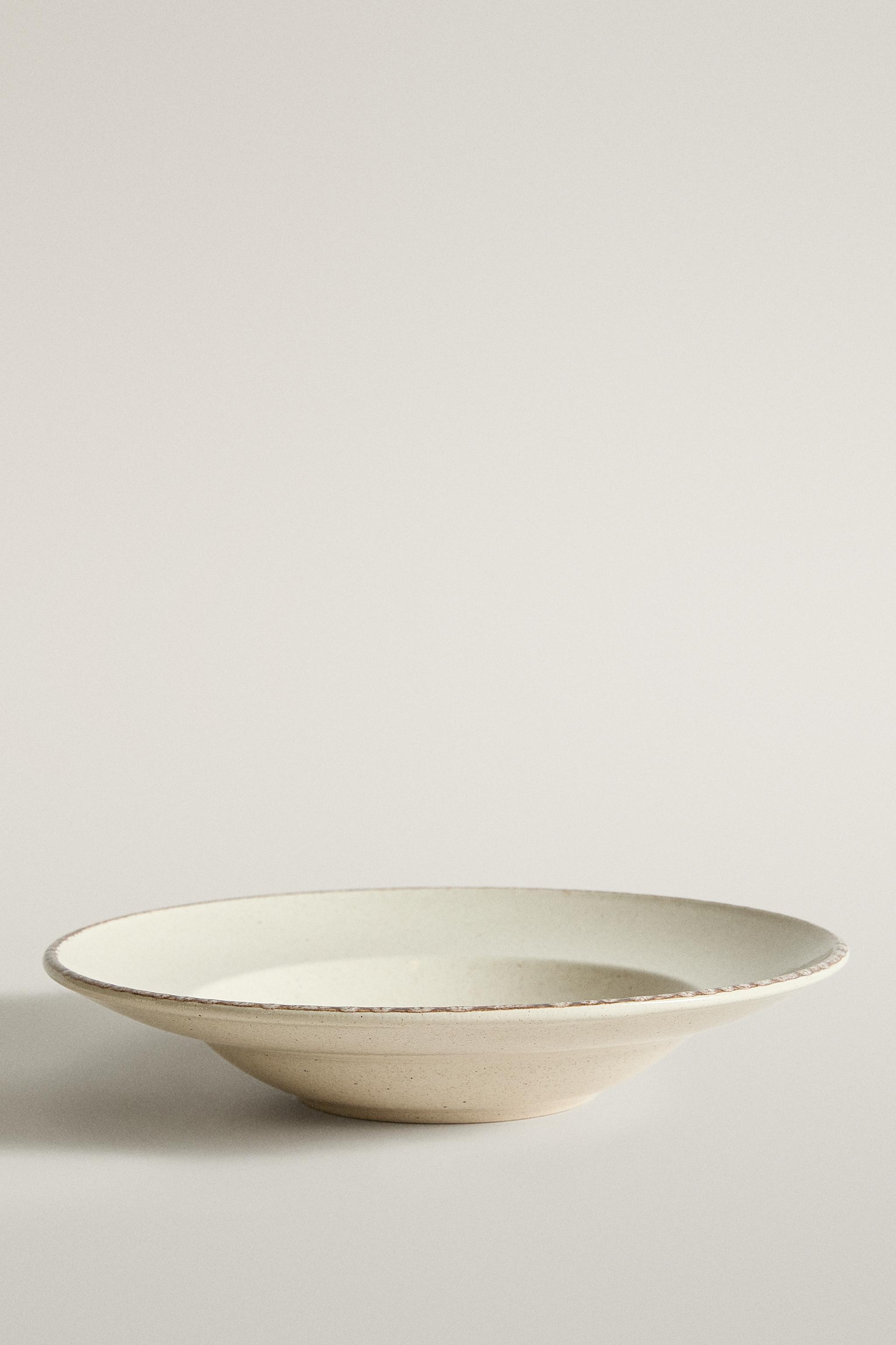 DISTRESSED STONEWARE PASTA PLATE